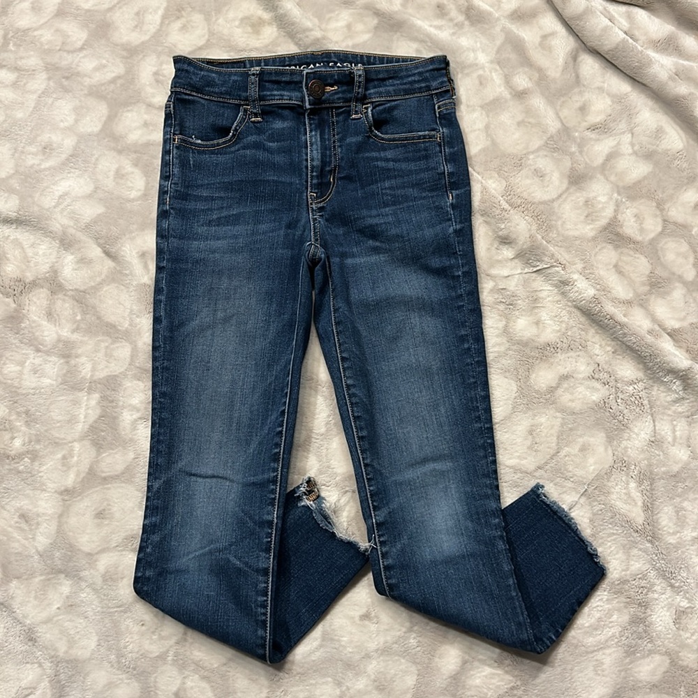 American Eagle Outfitters Hi Rise Jegging Crop Jeans Frayed Hem Size 0